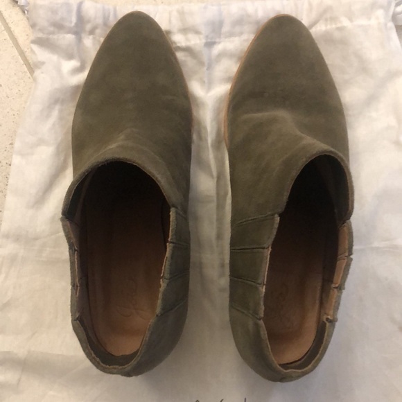 Joie Barlow Bootie in charcoal - Picture 6 of 9